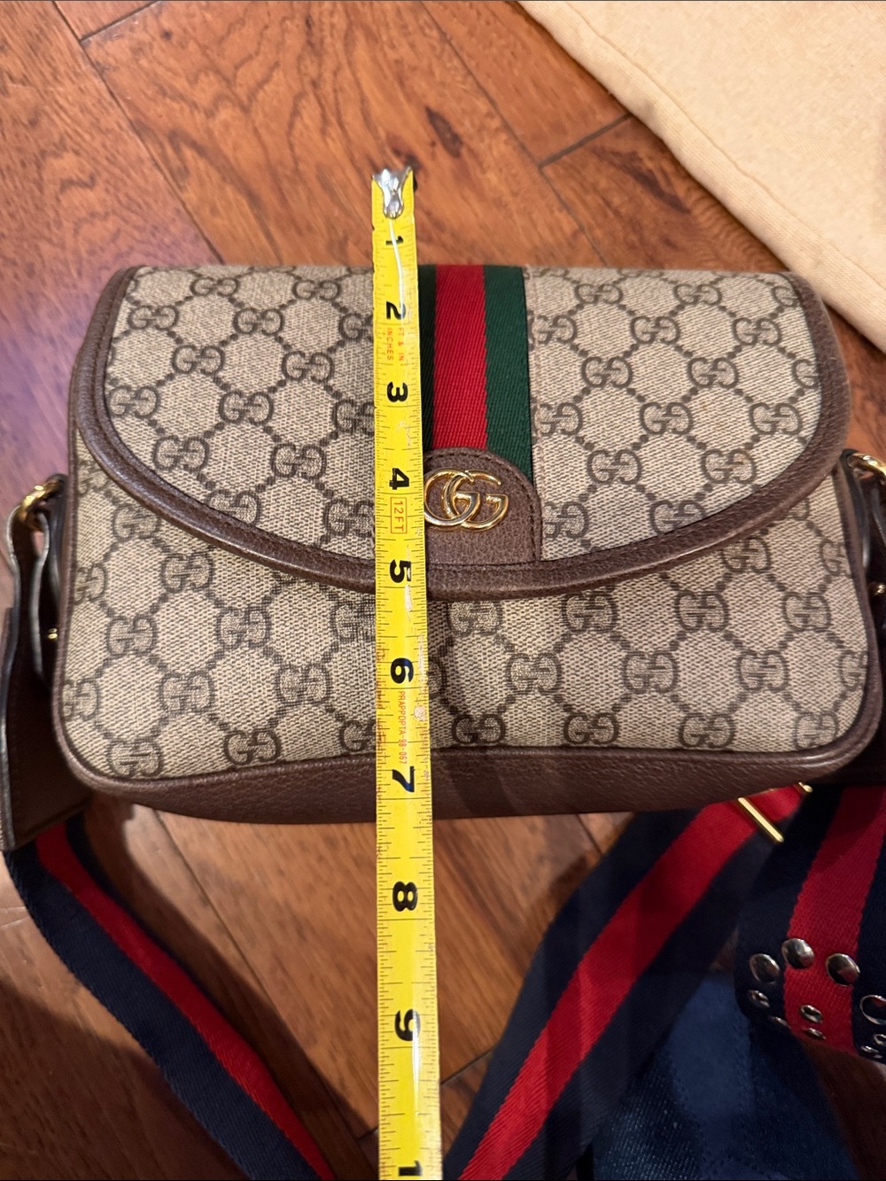 AUTHENTIC GUCCI GG Supreme Canvas Crossbody with Green and Red Web Stripe - Picture 13 of 15